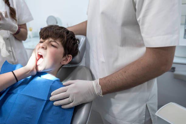 Best Pediatric Emergency Dentist in Dewitt, IA